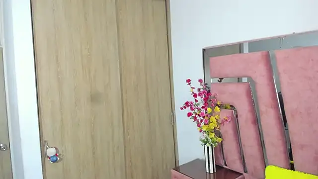 MaraKarly online show from November 24, 8:08 pm