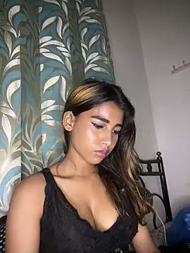 STRIP GLOW online show from February 22, 7:34 pm