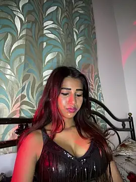 STRIP GLOW online show from April 8, 9:26 pm