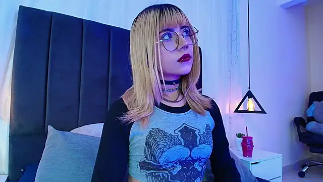 IvyBelle  online show from September 15, 11:43 am