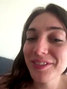 Snapshot of Petitbiscuit2B0 chatting on November 3, 11:33 am Petitbiscuit2B0 online show from November 3, 11:33 am