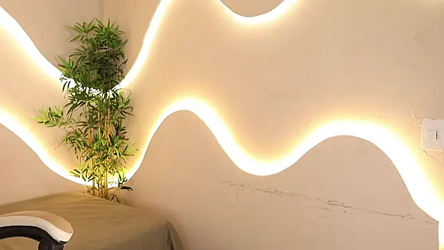 Mystic blue online show from October 31, 1:34 pm