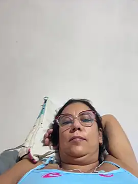 YadiraOrozco online show from February 1, 11:42 am