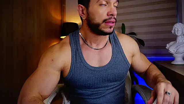 Erick Thompsonx online show from October 10, 10:20 pm