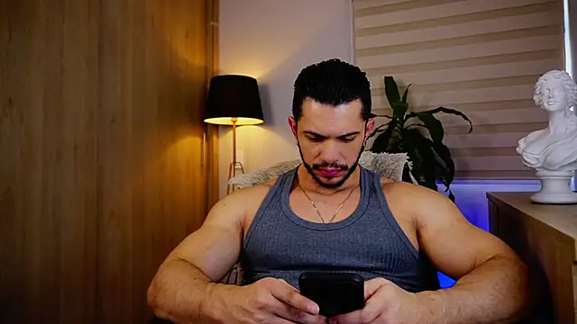 Erick Thompsonx online show from November 1, 6:43 pm