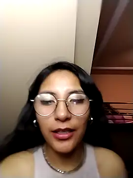 Regina Shine online show from December 14, 8:30 am