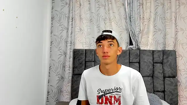 Maikol Ortiz online show from December 21, 12:23 pm