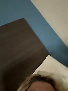 bbwbubbles77 online show from December 21, 1:24 am