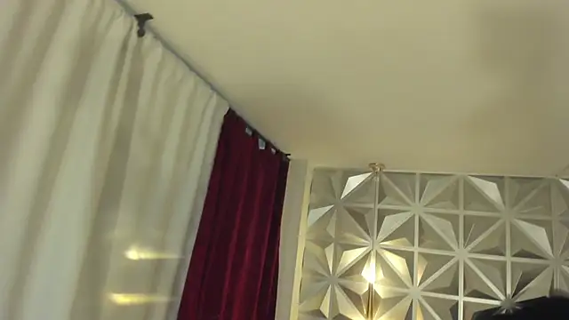 zoerouse  online show from November 22, 7:57 pm