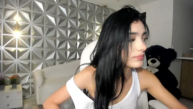 zoerouse  online show from January 7, 8:33 pm