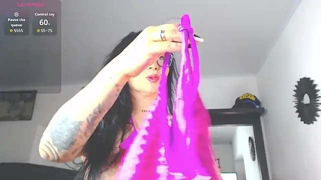 Vicky hotmilf online show from March 17, 11:24 am