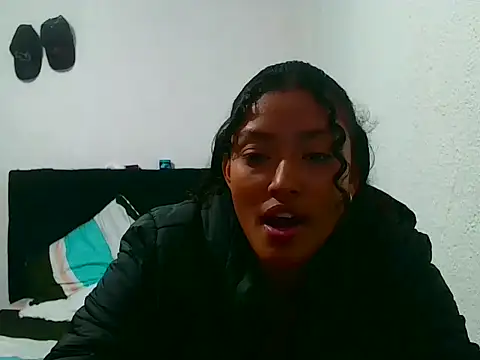 Snapshot of WILD_MULAN chatting on October 10, 11:26 pm WILD MULAN online show from October 10, 11:26 pm