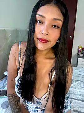 Snapshot of Aurora_fire1 chatting on October 21, 6:41 pm Aurora fire1 online show from October 21, 6:41 pm