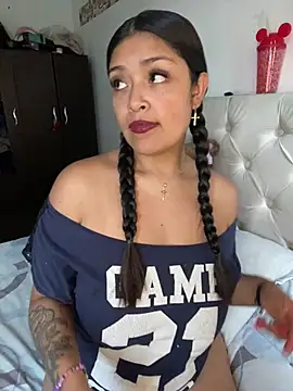 Snapshot of Aurora_fire1 chatting on February 7, 5:49 pm Aurora fire1 online show from February 7, 5:49 pm