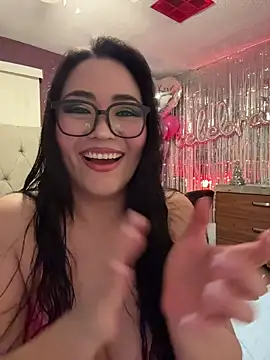 MyHoneyFrida online show from December 2, 5:57 am