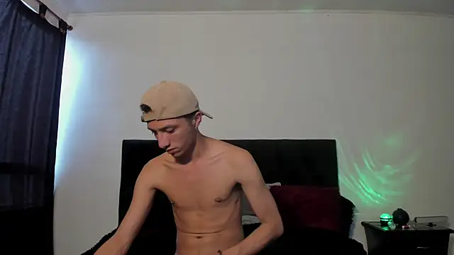 mhatias  online show from November 16, 4:12 pm