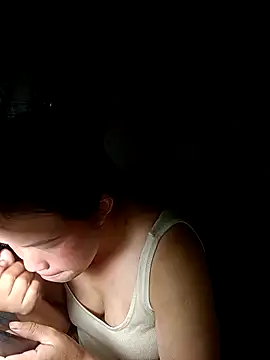 Snapshot of KumChyn chatting on October 11, 1:20 pm KumChyn online show from October 11, 1:20 pm