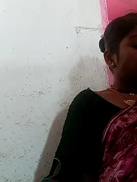 Snapshot of Hema4545 chatting on October 4, 7:06 am Hema4545 online show from October 4, 7:06 am