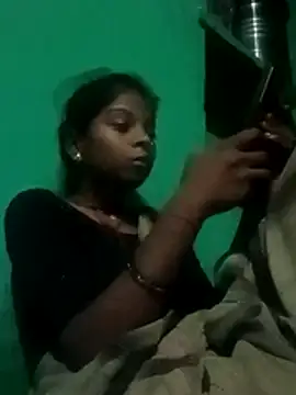 Snapshot of Hema4545 chatting on October 15, 5:13 pm Hema4545 online show from October 15, 5:13 pm