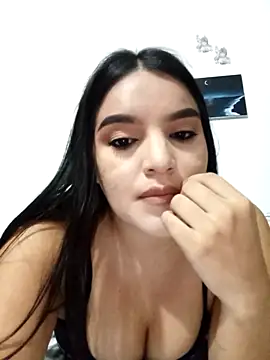 chloe 90 online show from December 3, 1:24 am