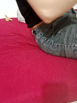 Snapshot of Lolimiu chatting on October 12, 7:07 am Lolimiu online show from October 12, 7:07 am