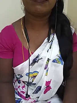 Snapshot of tamilammukuttyy chatting on June 21, 9:56 am tamilammukuttyy online show from June 21, 9:56 am