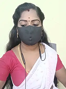 Snapshot of tamilammukuttyy chatting on June 22, 2:14 pm tamilammukuttyy online show from June 22, 2:14 pm