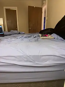 beauthomas online show from March 9, 10:03 pm