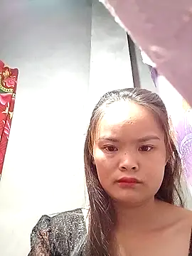 xinhxinhcute online show from September 12, 10:43 pm