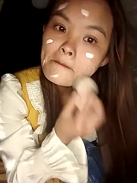 xinhxinhcute online show from December 17, 12:22 pm