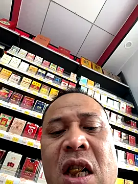 Snapshot of dajiba4718 chatting on November 15, 1:25 am dajiba4718 online show from November 15, 1:25 am