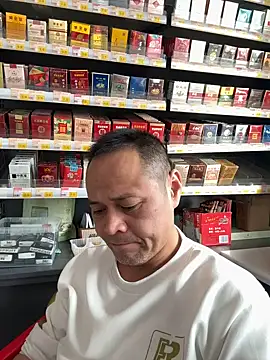 Snapshot of dajiba4718 chatting on December 23, 1:47 am dajiba4718 online show from December 23, 1:47 am