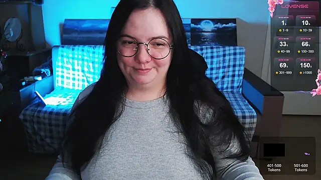 EmillyBones online show from January 10, 7:26 pm