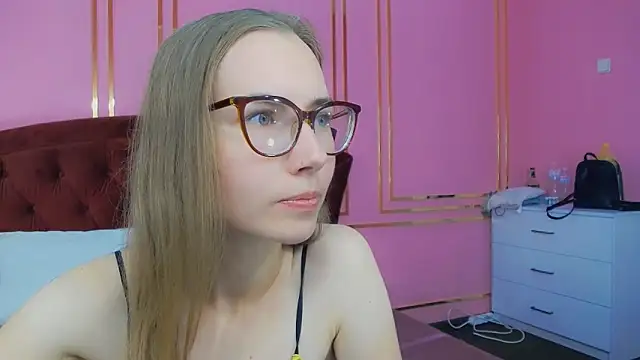 Snapshot of JessieJuss chatting on September 21, 2:29 pm JessieJuss online show from September 21, 2:29 pm