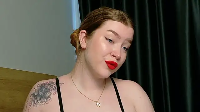 Snapshot of Rebecca_Lace chatting on October 3, 3:47 am Rebecca Lace online show from October 3, 3:47 am