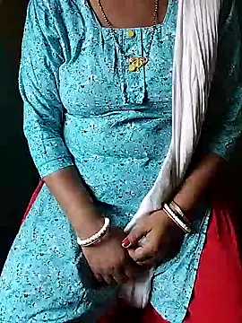 Snapshot of desi_boudi87 chatting on April 22, 3:31 am desi boudi87 online show from April 22, 3:31 am