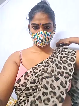 Snapshot of sherlin24 chatting on October 17, 4:42 pm sherlin24 online show from October 17, 4:42 pm