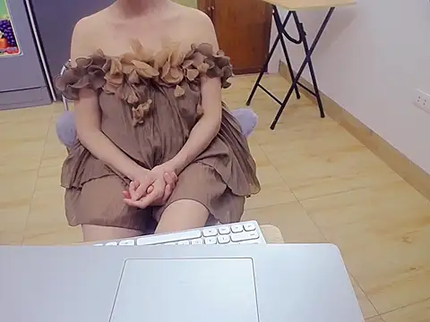 Funnygirl 9x online show from September 13, 1:55 pm