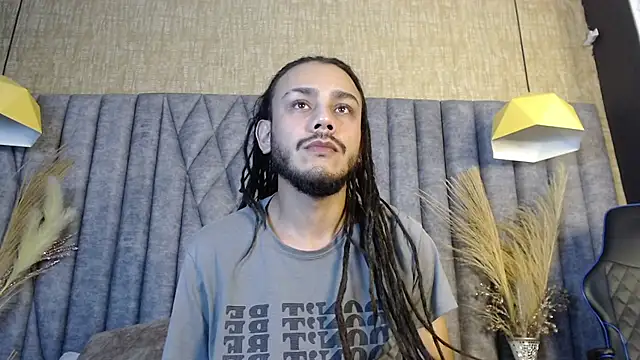 Boss Domiinator online show from October 5, 4:00 am