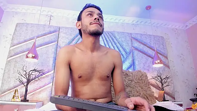 Snapshot of Boss_Domiinator chatting on January 18, 12:20 pm Boss Domiinator online show from January 18, 12:20 pm