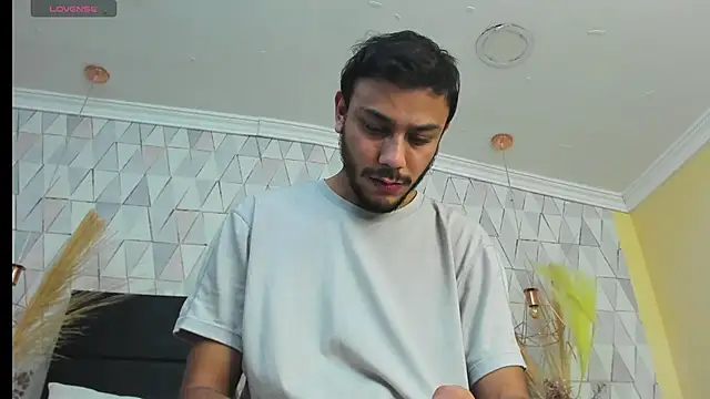 Snapshot of Boss_Domiinator chatting on February 7, 12:53 pm Boss Domiinator online show from February 7, 12:53 pm