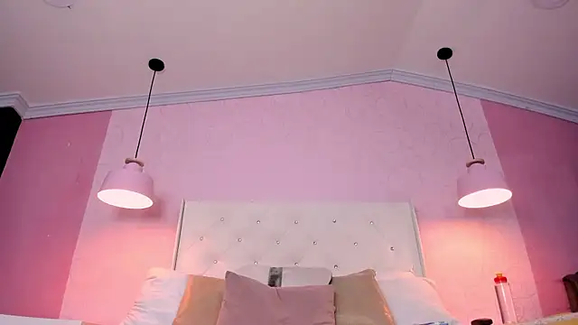 Snapshot of Boss_Domiinator chatting on March 1, 9:44 am Boss Domiinator online show from March 1, 9:44 am