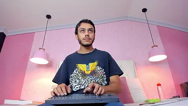 Snapshot of Boss_Domiinator chatting on March 15, 12:11 pm Boss Domiinator online show from March 15, 12:11 pm