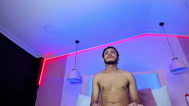 Snapshot of Boss_Domiinator chatting on March 18, 1:03 pm Boss Domiinator online show from March 18, 1:03 pm