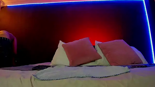 Snapshot of Boss_Domiinator chatting on March 31, 12:38 pm Boss Domiinator online show from March 31, 12:38 pm