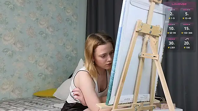 HollieCollelo online show from November 7, 3:17 am