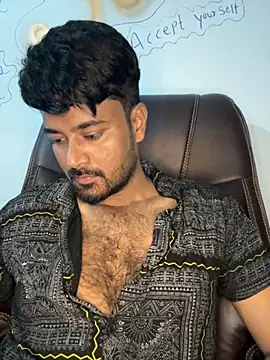 Snapshot of MeekBatgirl chatting on October 4, 5:22 pm MeekBatgirl online show from October 4, 5:22 pm