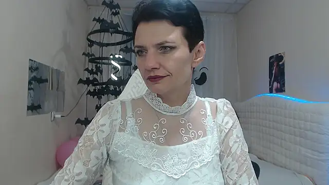 AvaSaturnian online show from October 16, 12:17 pm