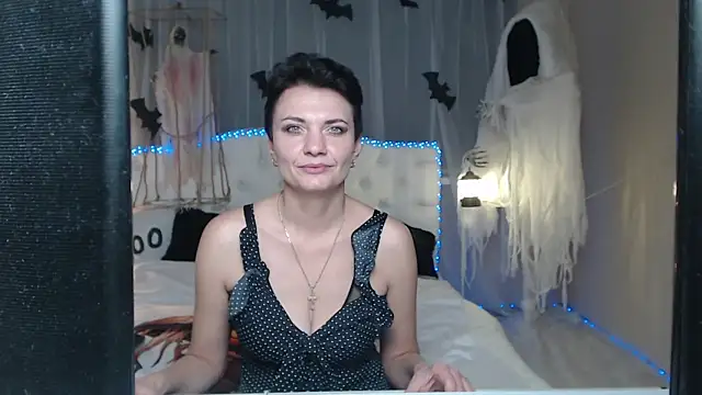 AvaSaturnian online show from October 23, 12:37 pm