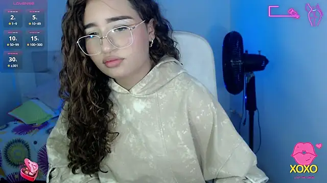 Snapshot of sasha_17_ chatting on September 17, 3:57 pm sasha 17 online show from September 17, 3:57 pm